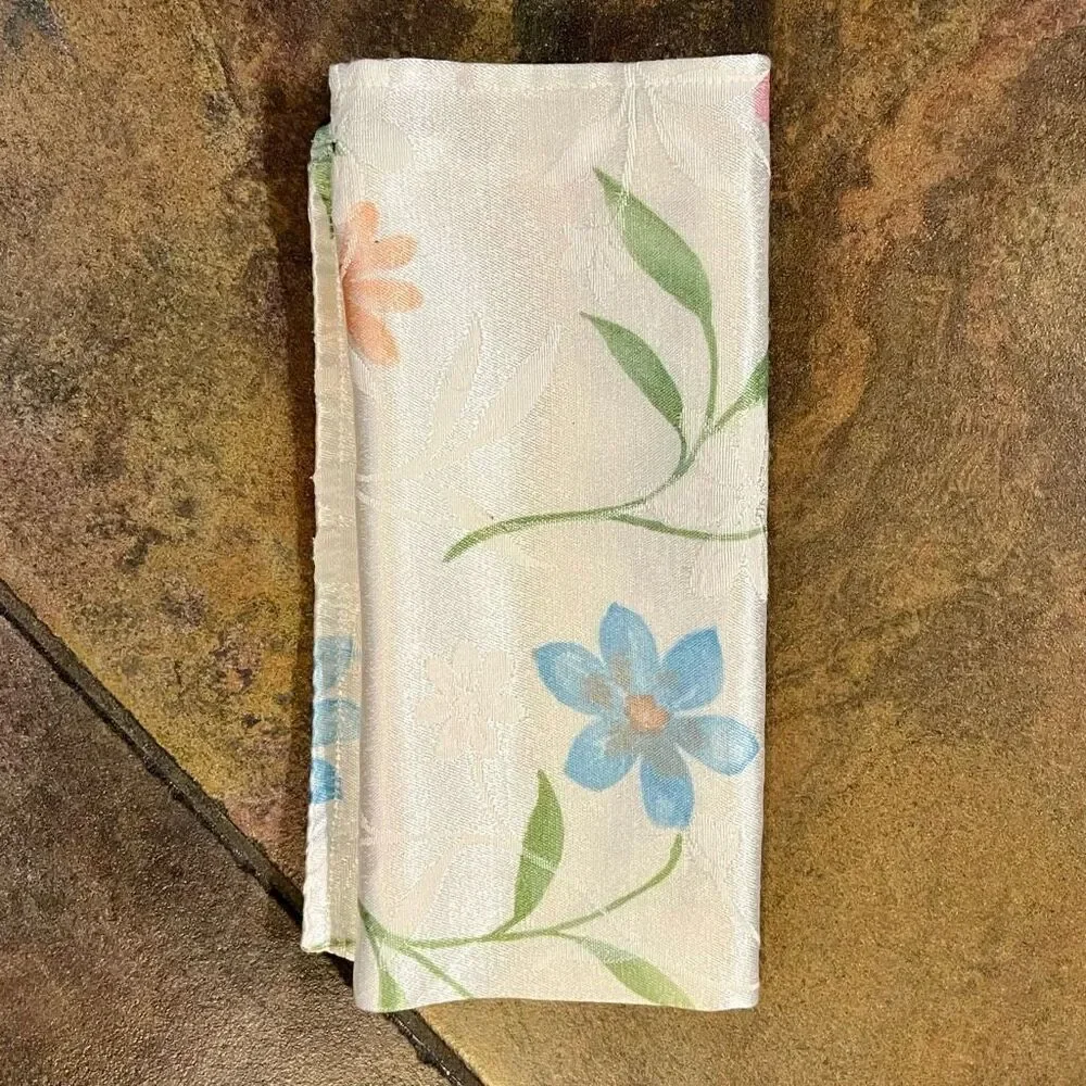 Blooms & Blooms Floral Cloth Napkins Set of 3
